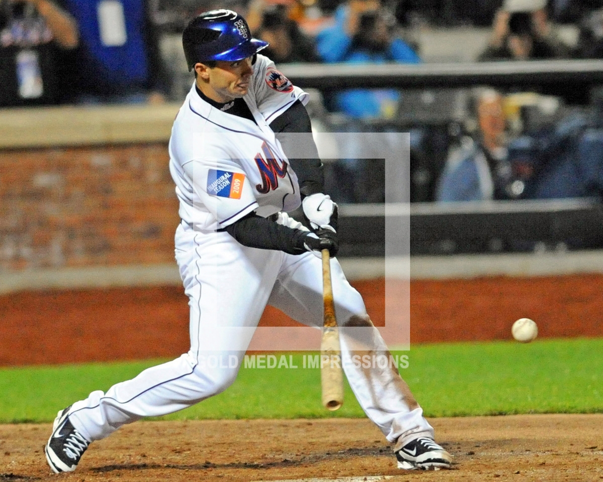 New York Mets David Wright hits first Mets home run in Ciiti Field in the fifth inning against the San Diego Padres, a three run home run to tie the game 5-5. Unfortunately, the Mets gave up an unearned run in the 6th inning and lose their home opener 6-5.(AP Photo/Dick Druckman)