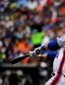New York Mets WILMER FLORES his second of 2 home runs