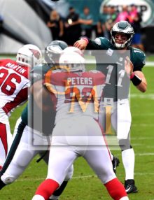 Eagles quarterback CARSON WENTZ throws a 11 yard touchdown pass