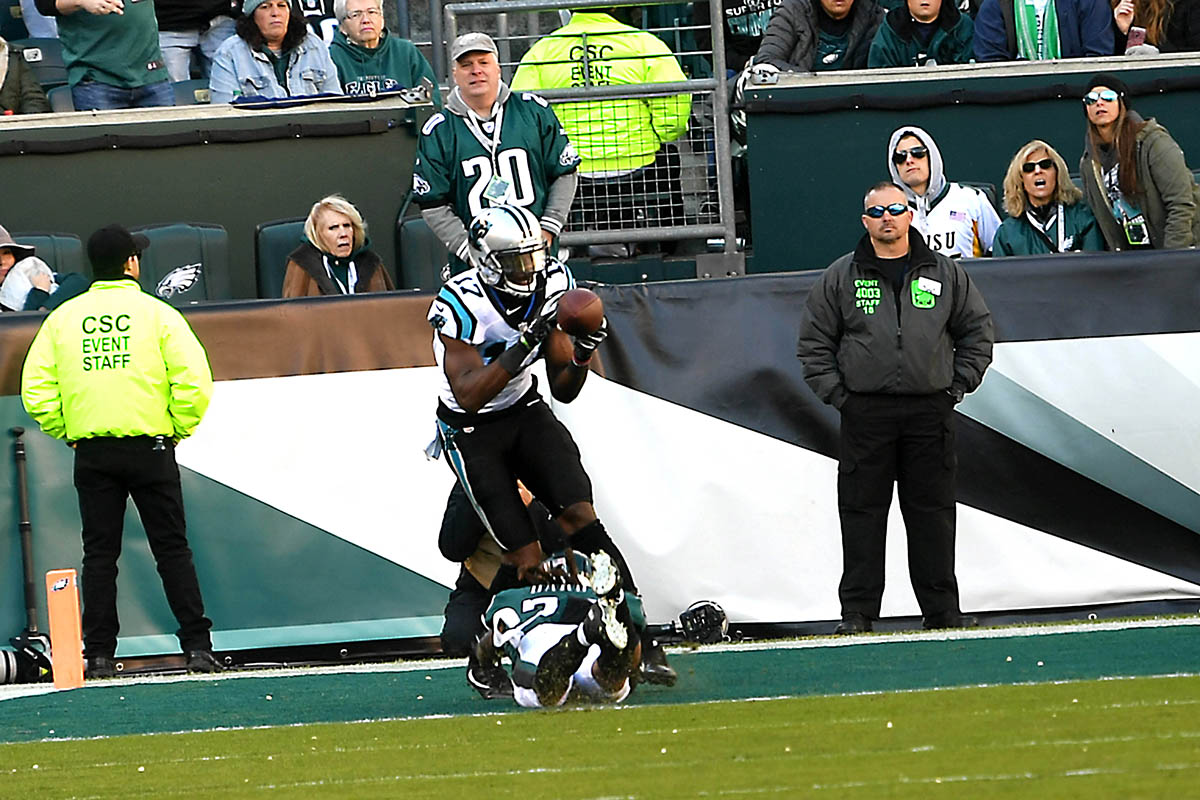 Panthers wide receiver Devin Funchess catches a touchdown pass - Gold ...